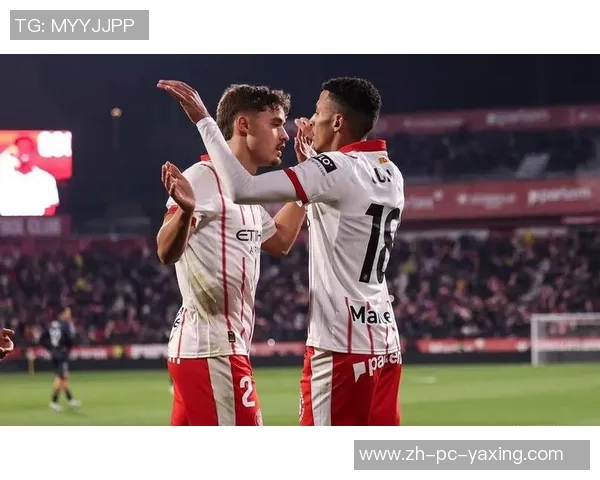 皇马意外平局失去榜首巴萨重返西甲积分榜首位